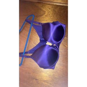 Torrid 44c bra. Tshirt bra with back smoothing